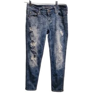 Maurice's Women's Distressed Frayed Jeans Tapered Legs flower print Size 3/4